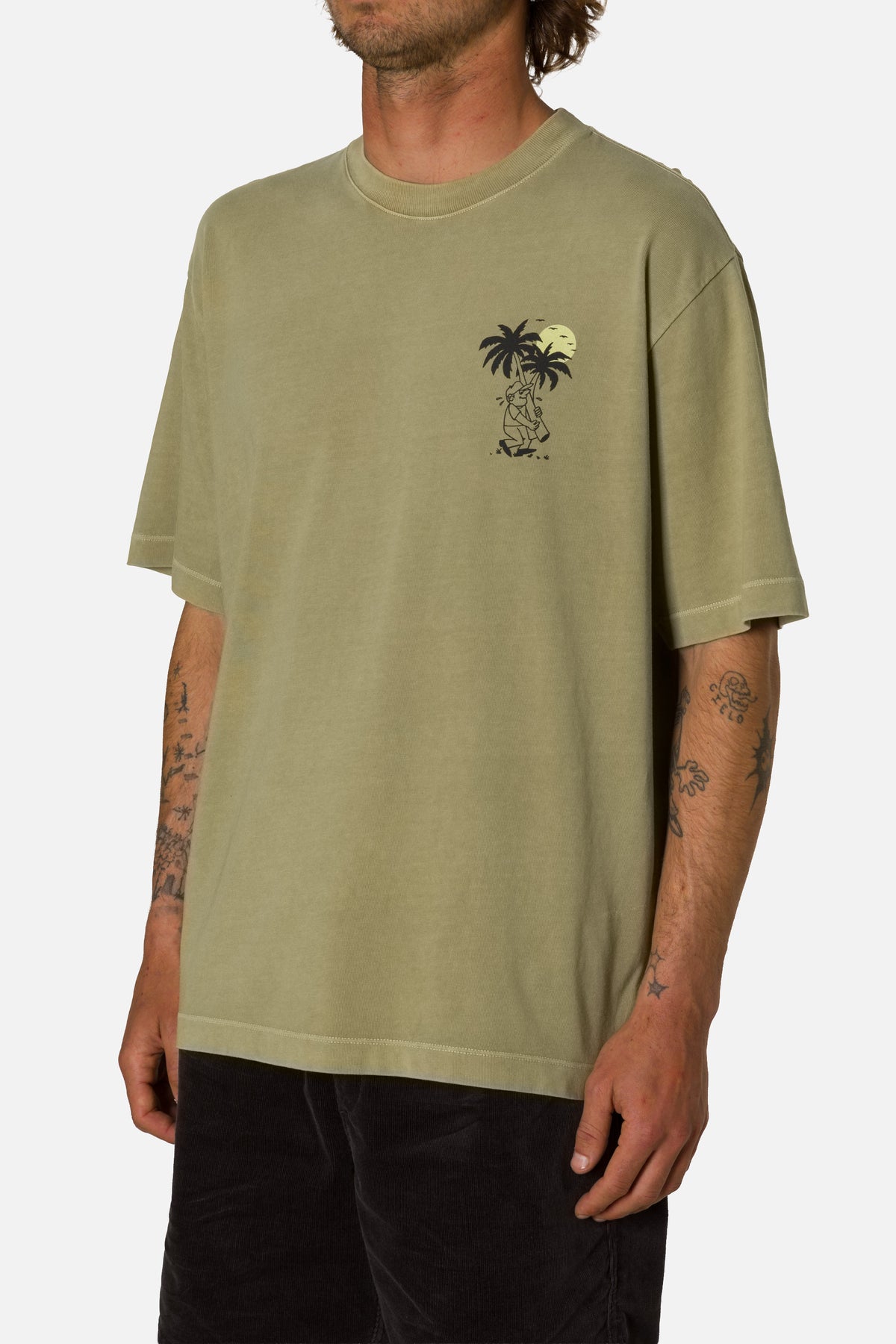 DELIVERY BOX FIT TEE