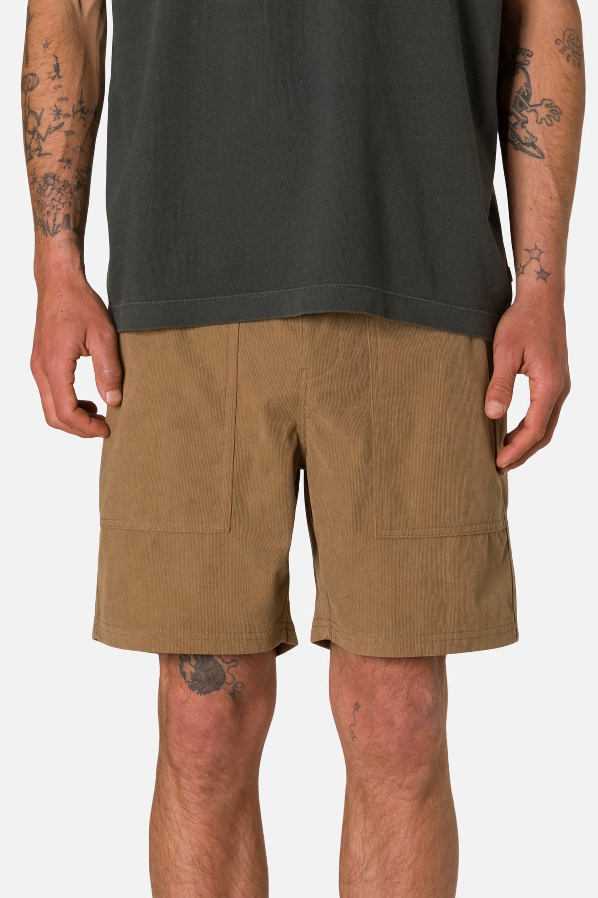 TRAILS CORDUROY SHORT