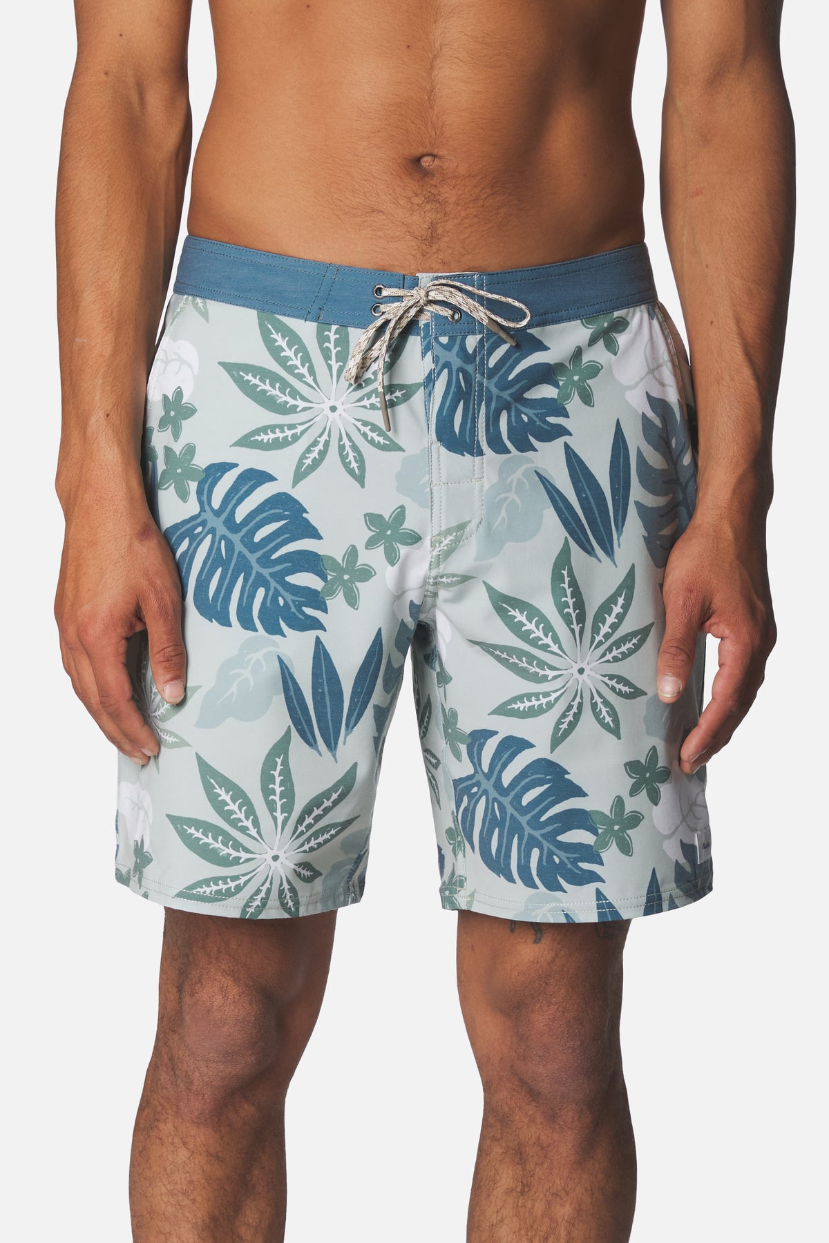OASIS HYBRID TRUNK