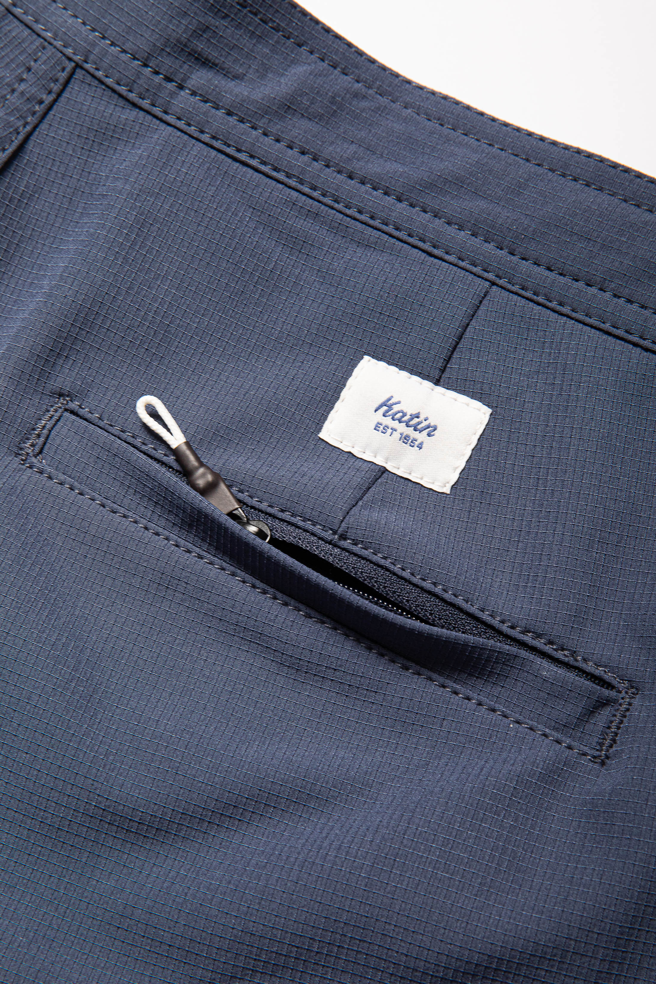 WANDERER HYBRID SHORT