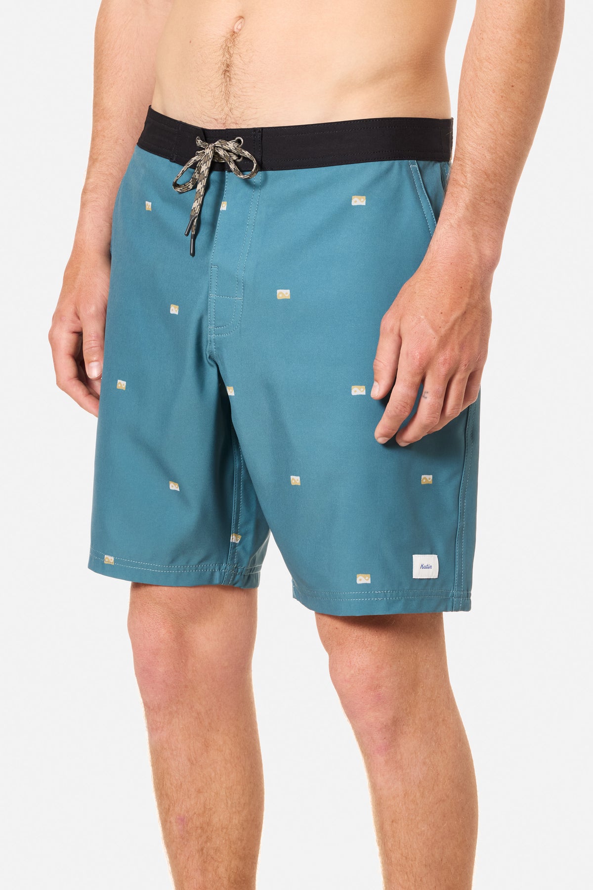 BALANCE HYBRID TRUNK