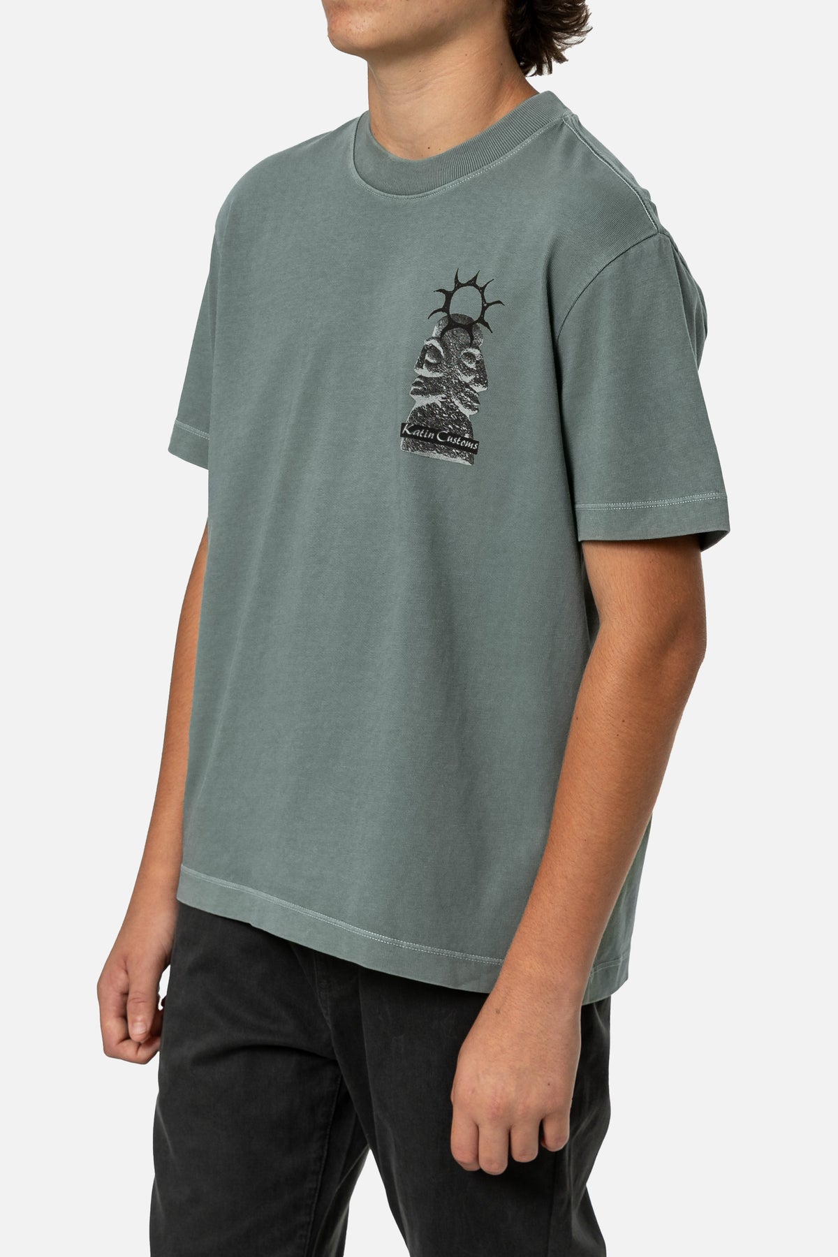 BOYS OFFERING BOX FIT TEE