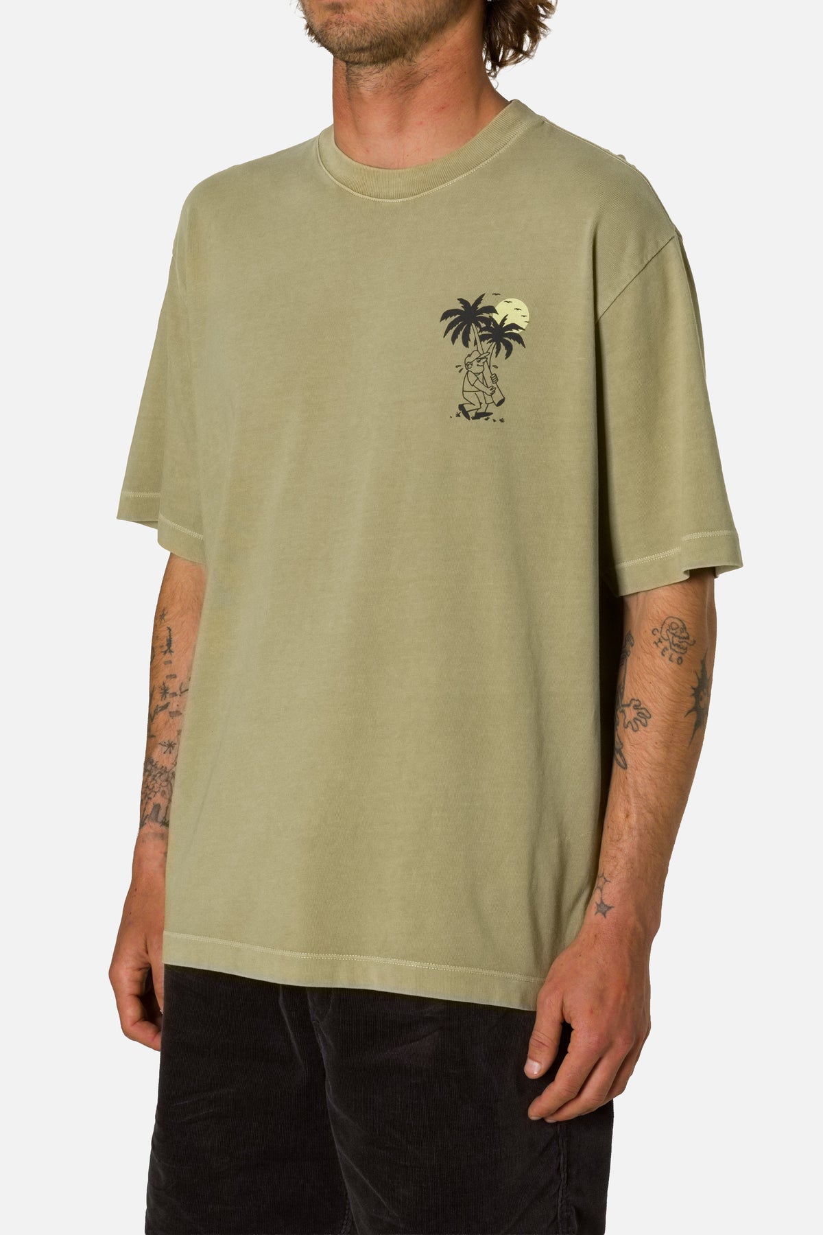 DELIVERY BOX FIT TEE