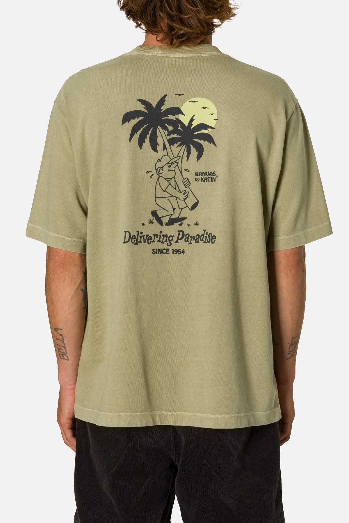 DELIVERY BOX FIT TEE