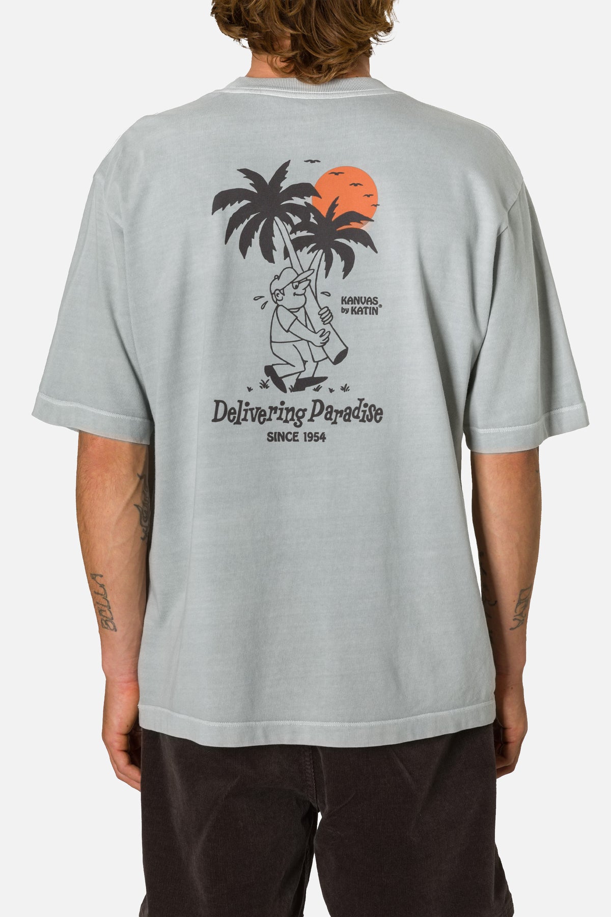 DELIVERY BOX FIT TEE