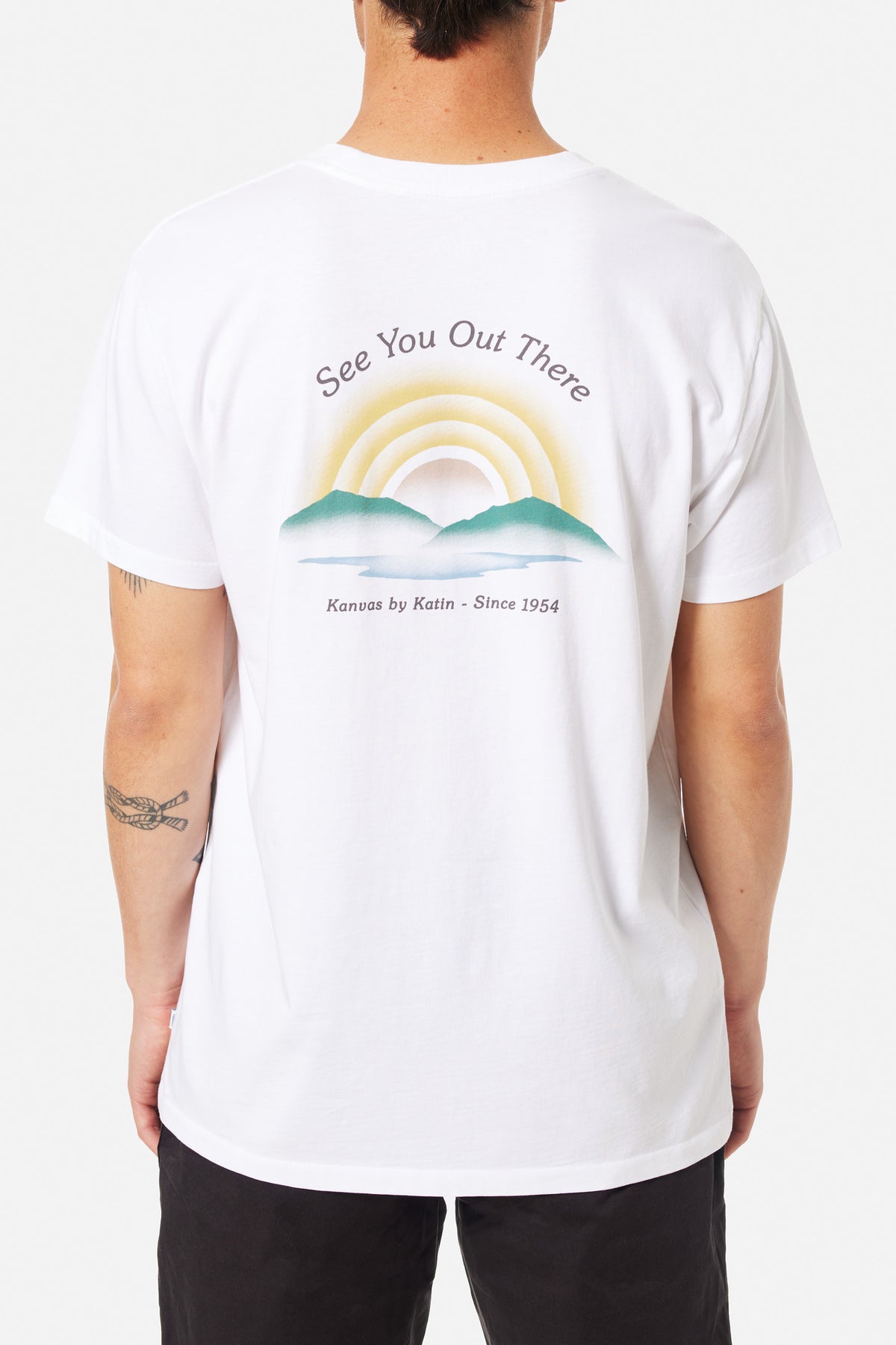 DISTANCE TEE