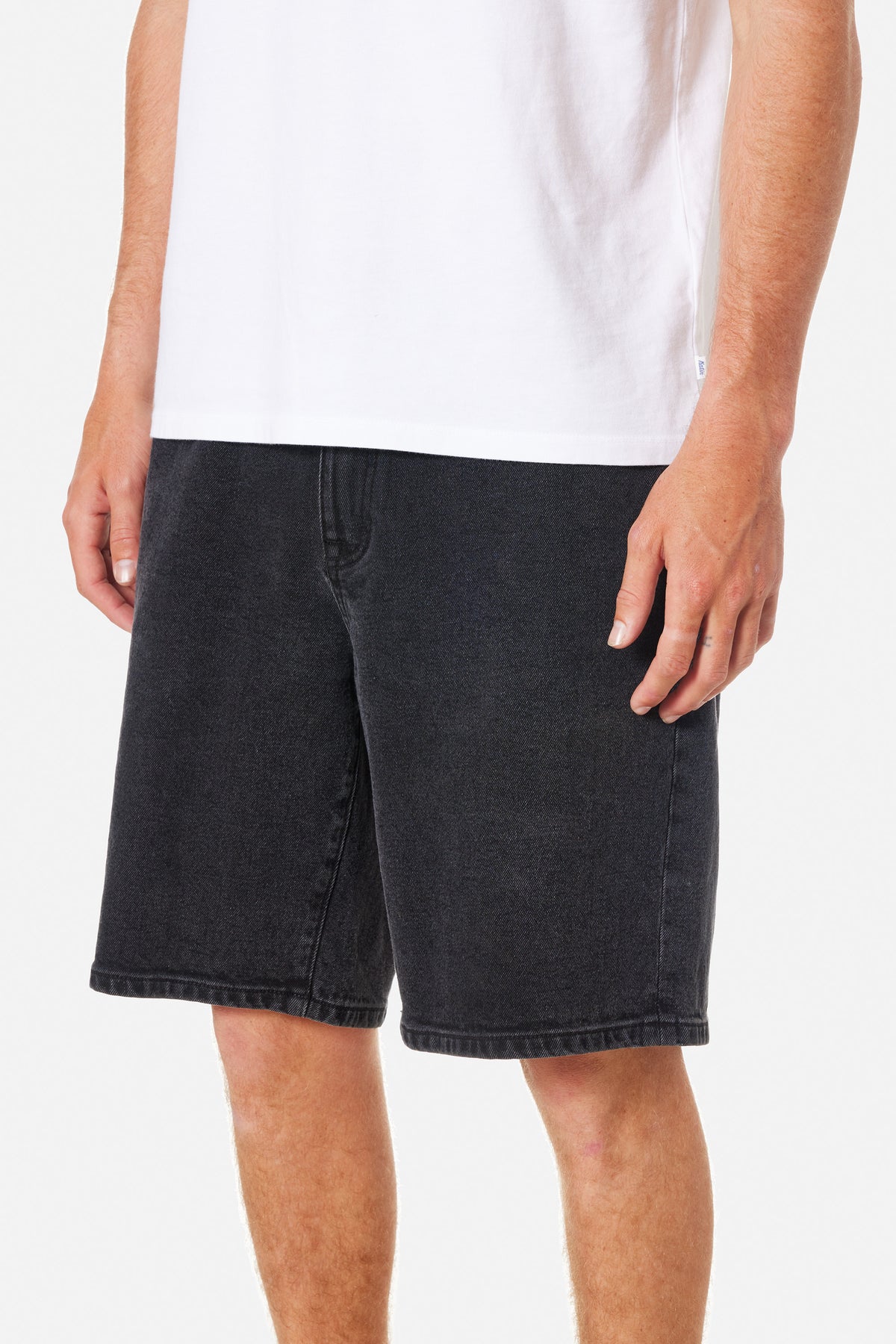 GEORGE 64 SHORT