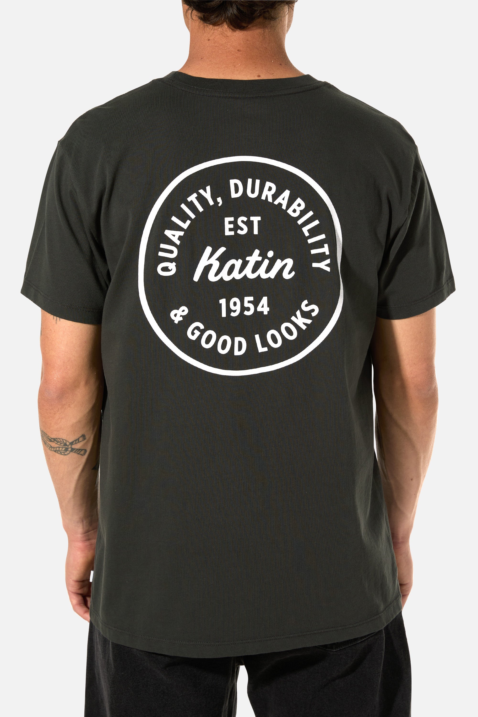 LEAGUE TEE