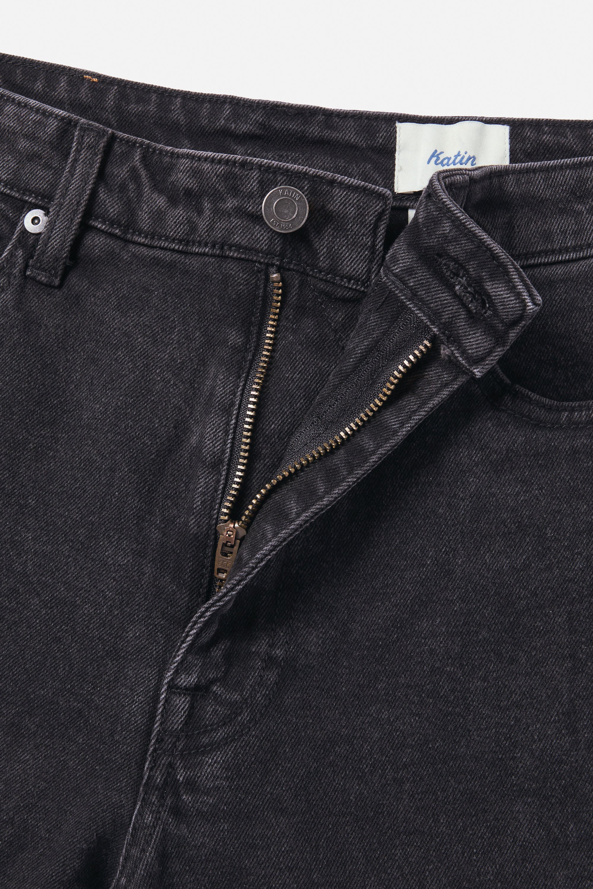 #color_washed black