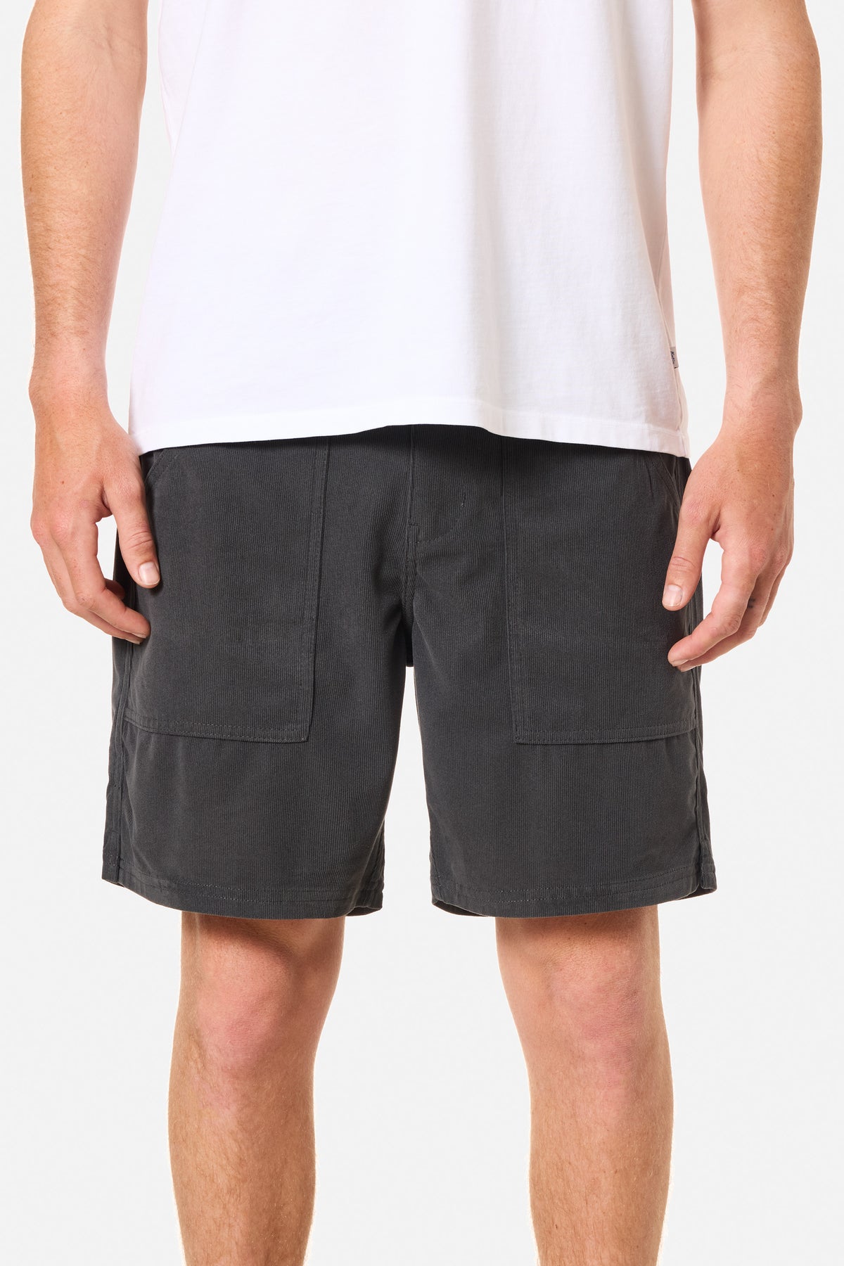TRAILS CORDUROY SHORT