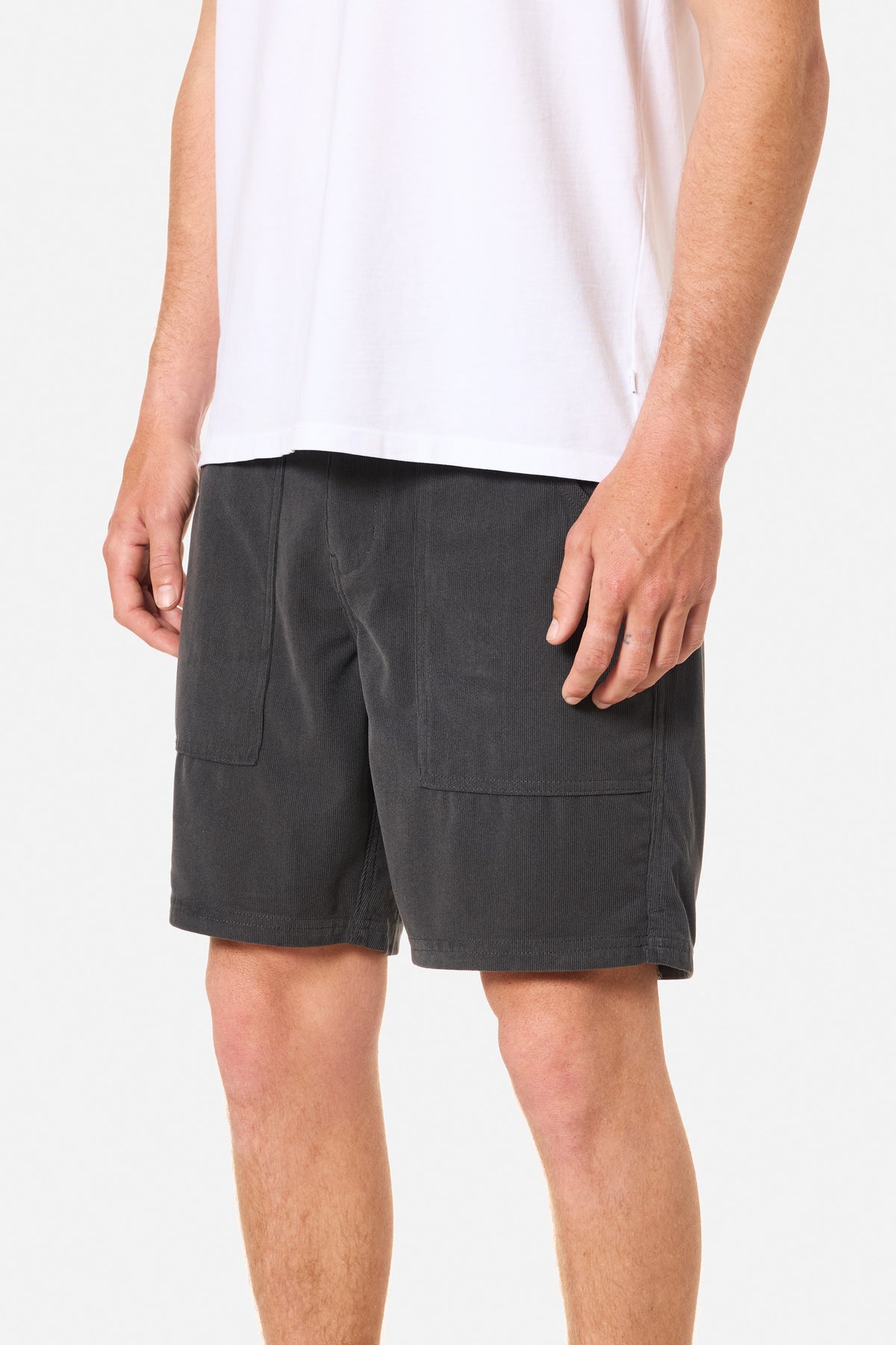 TRAILS CORDUROY SHORT