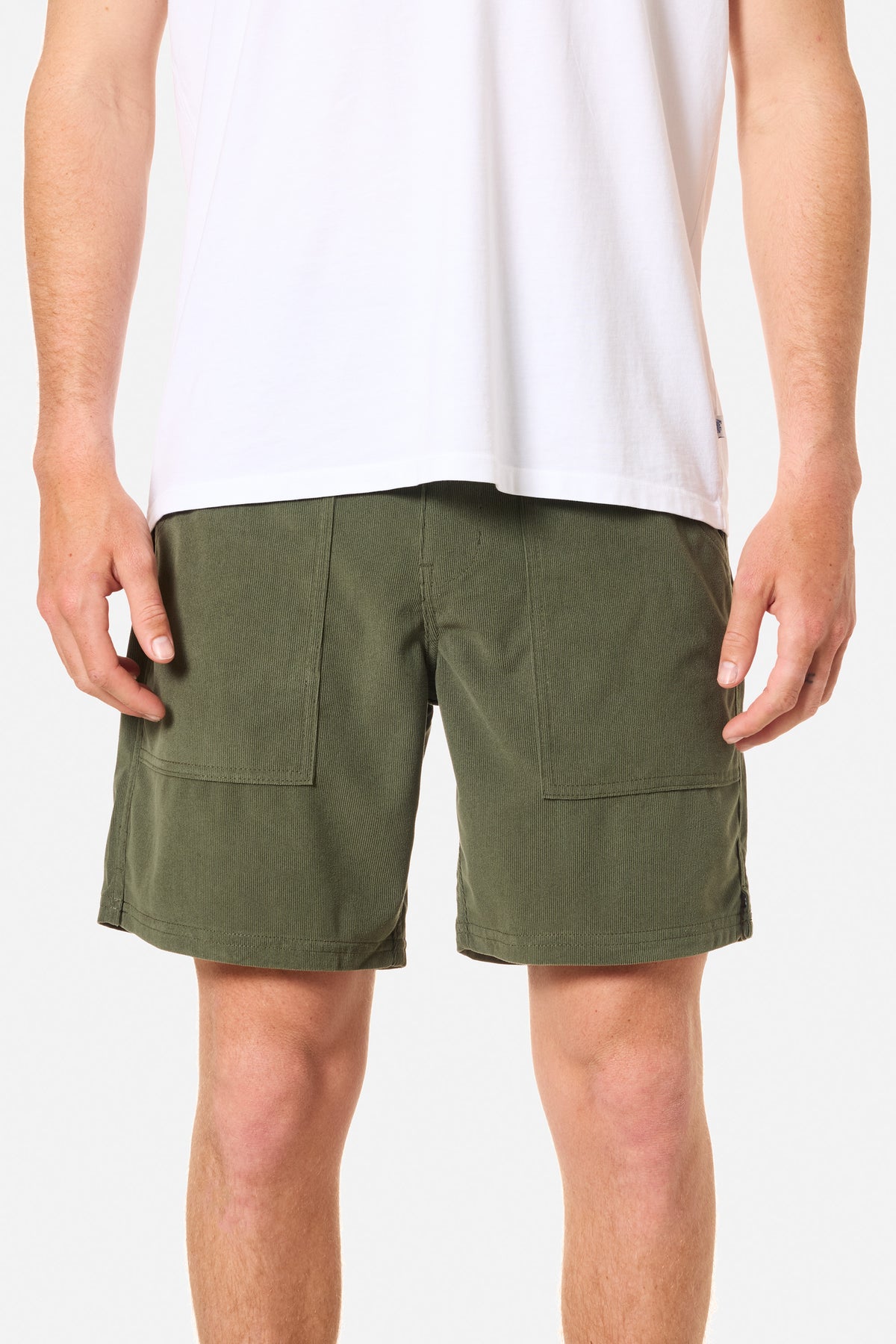 TRAILS CORDUROY SHORT