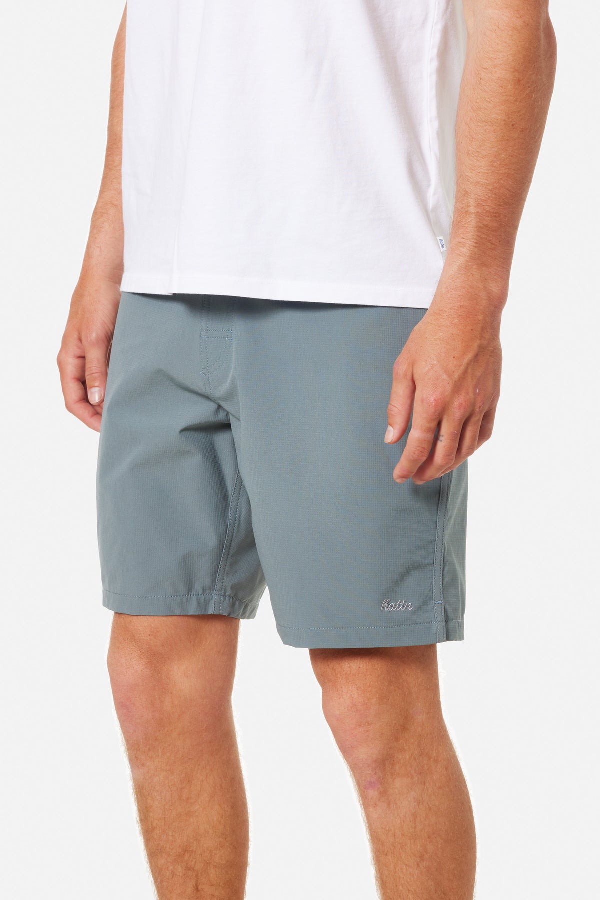 WANDERER HYBRID SHORT