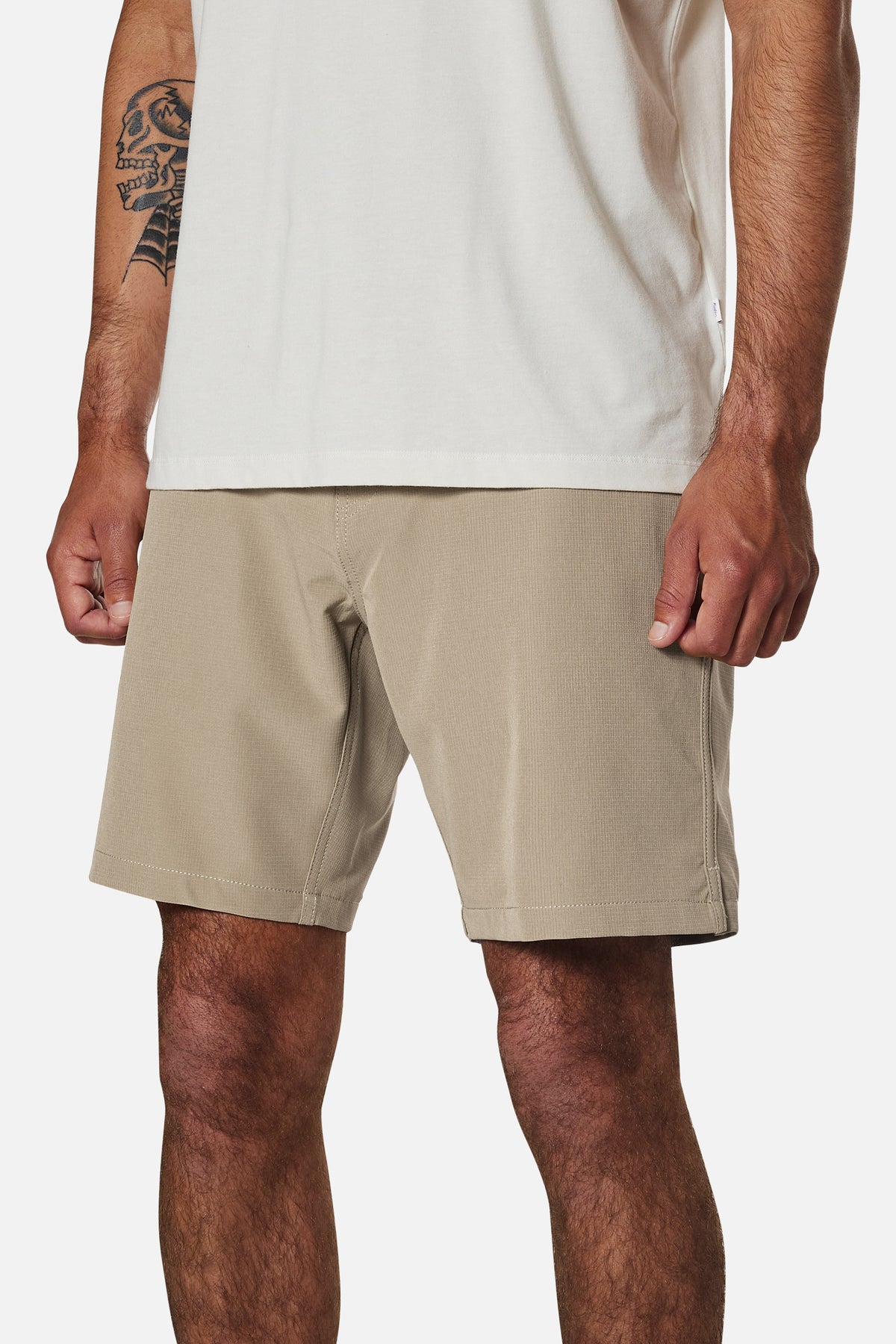 WANDERER HYBRID SHORT
