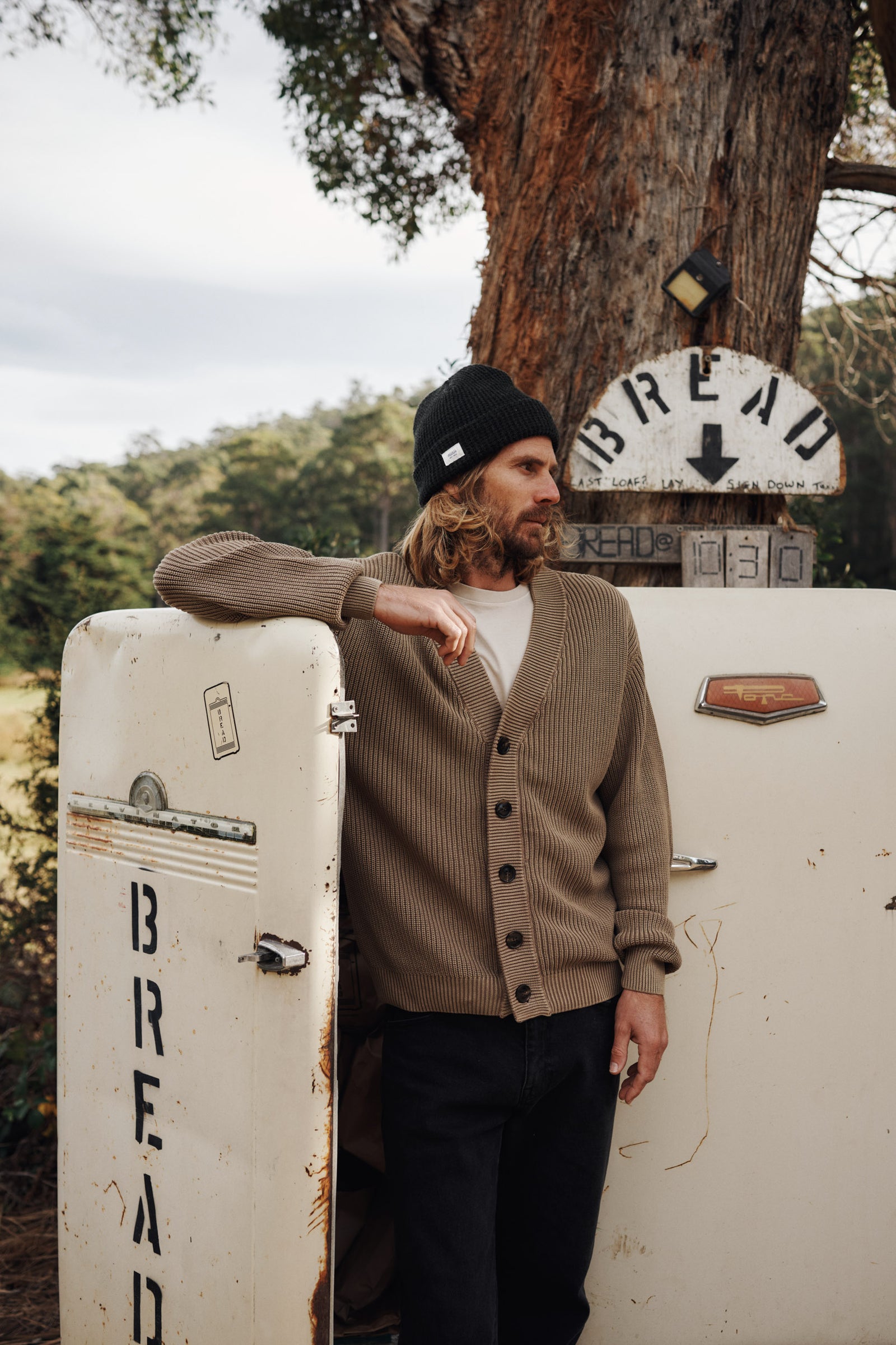 GALLANT CARDIGAN SWEATER