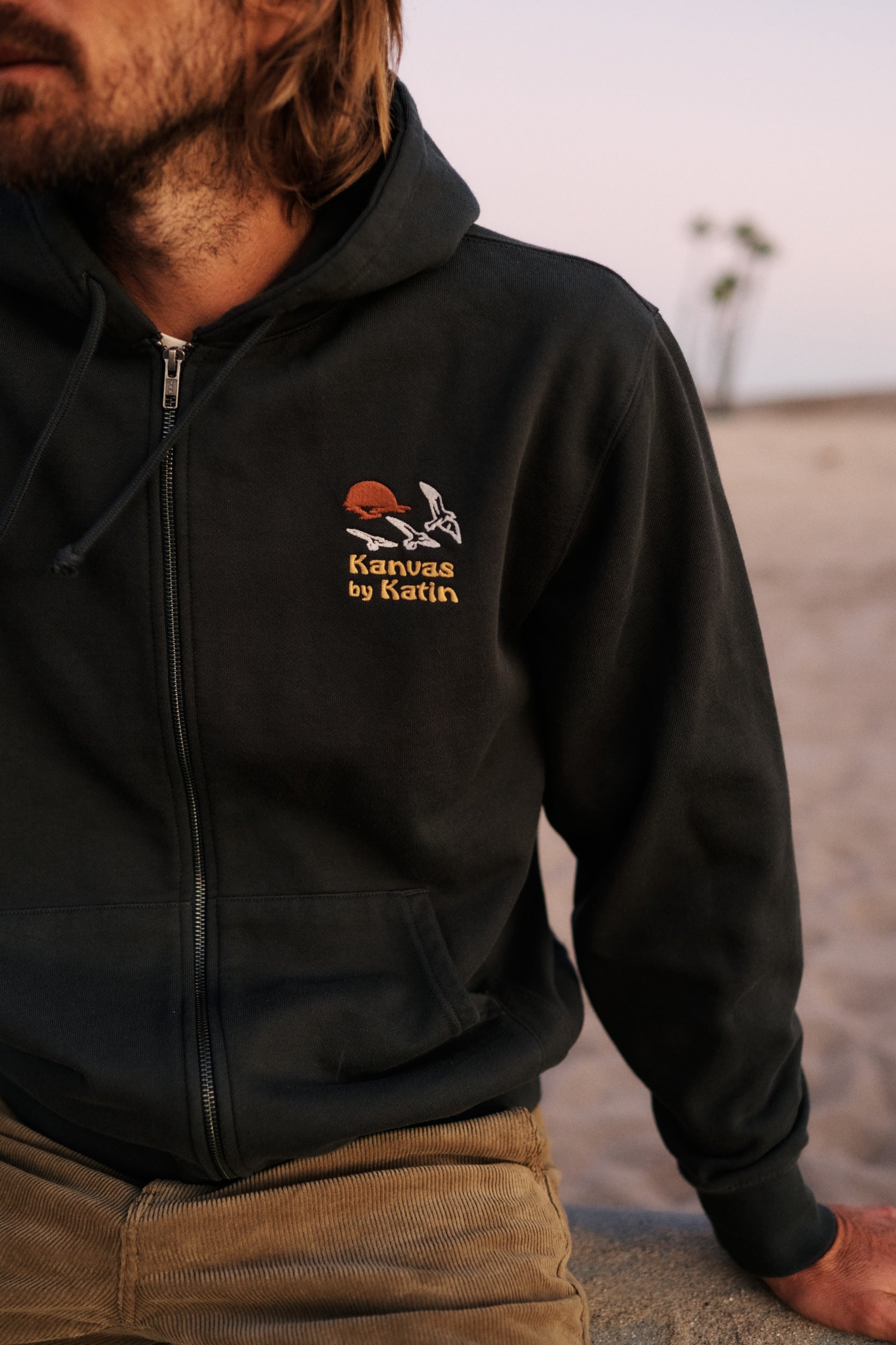 SUNSET EMBROIDERED ZIP HOODIE