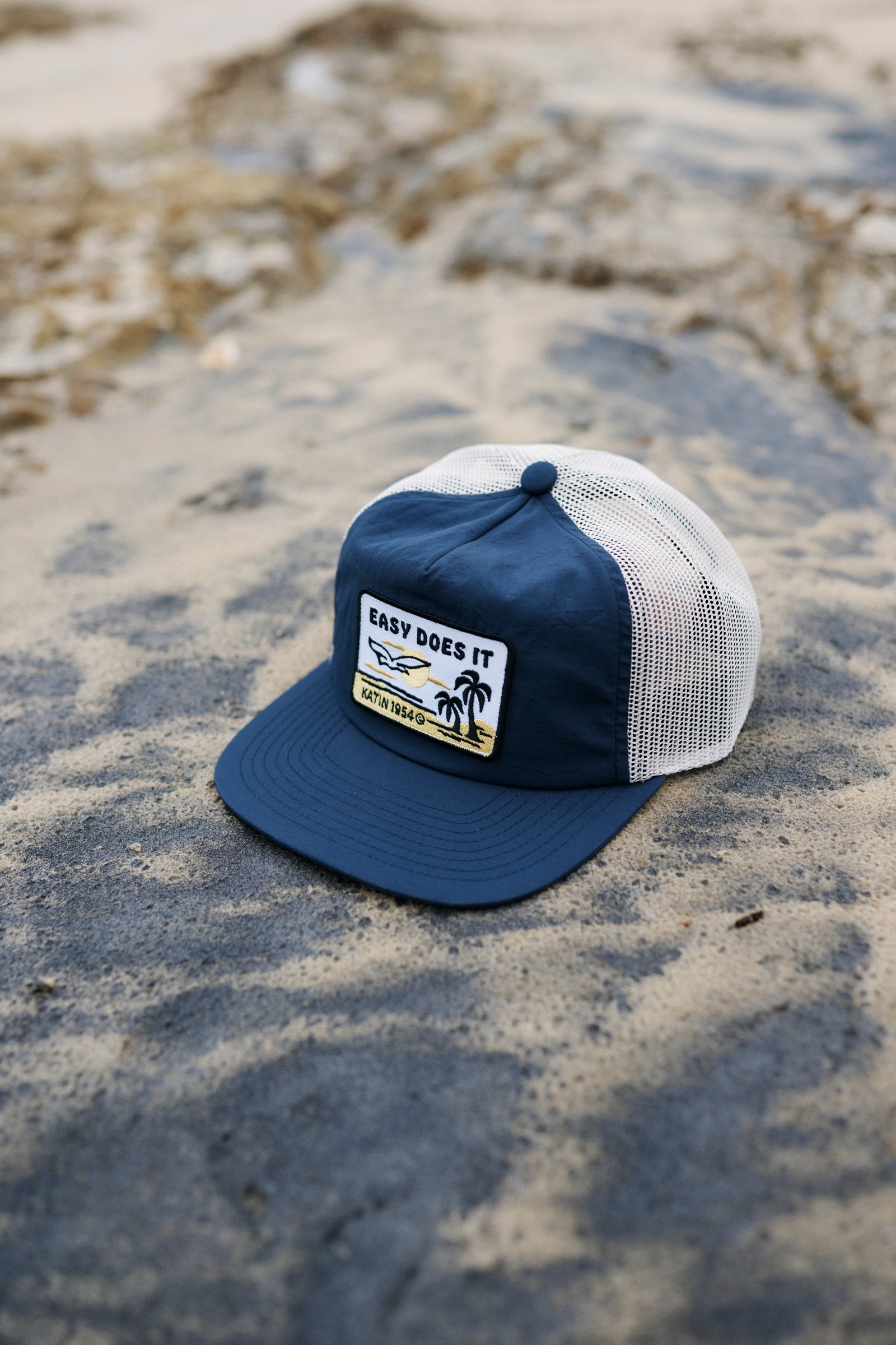 SQUAWK TRUCKER HAT