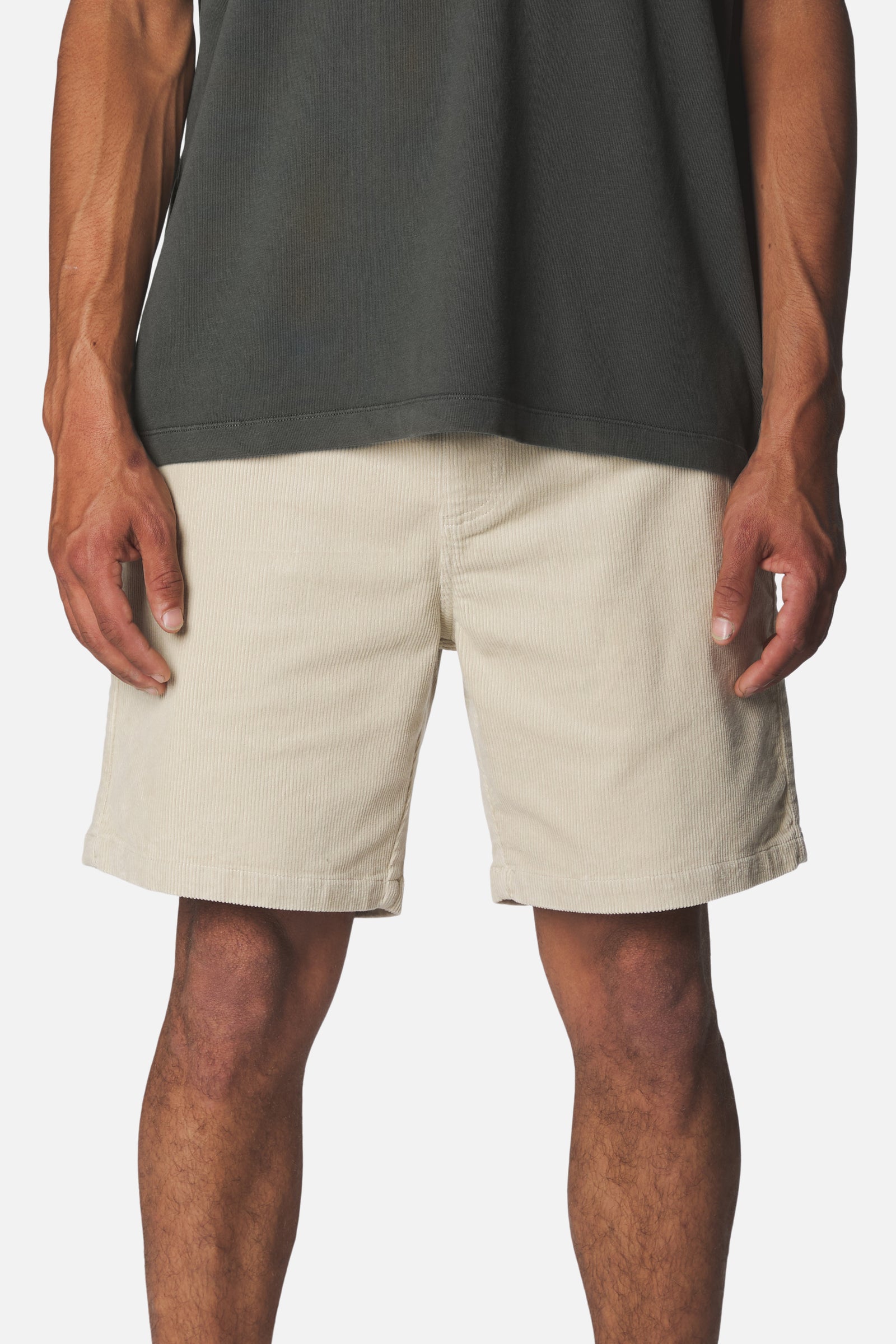 Katin su26 walkshorts kord patio short pelican on model front_e412e472 cb4f 4789 9f0f 535d0d39a966